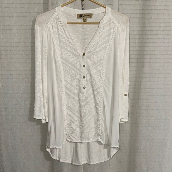 Democracy M Ivory Embroidered Crochet Lace Button Front Tab Sleeve High Low Top - Picture 1 of 10